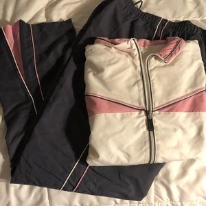 Bold Spirit microfiber jogging suit size 10-12.